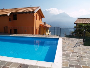 Gemeinschafts-Pool